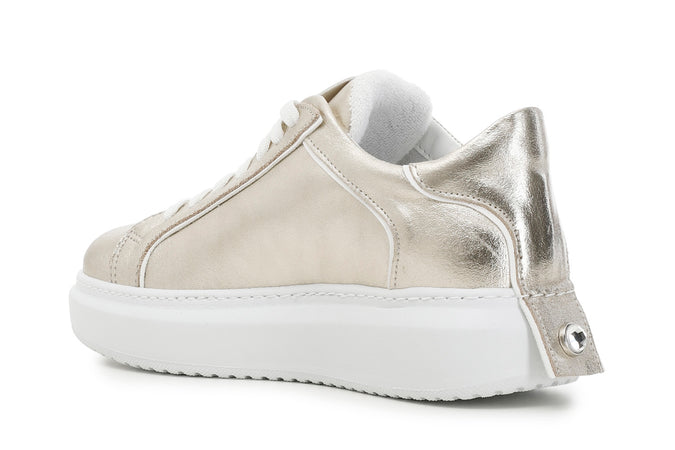 SNEAKERS IN PELLE METALLIZZATA CON STELLA