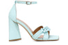 SANDALO CON ACCESSORIO CATENA