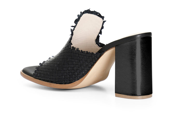 SABOT IN PELLE CON INTRECCIO