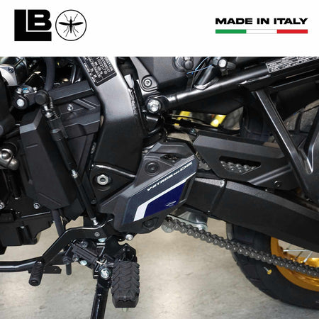 Adesivi 3D Protezioni Battitacco moto compatibili con Suzuki V-Strom 800DE
