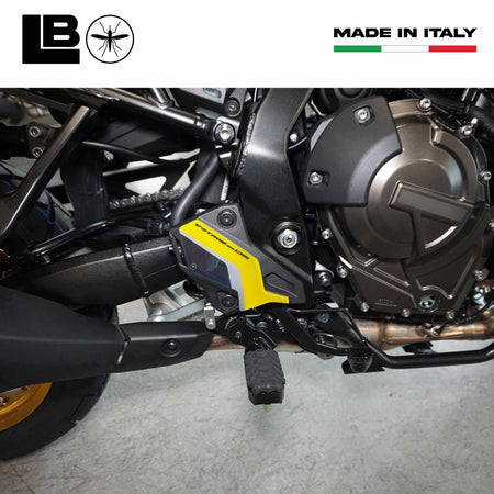 Adesivi 3D Protezioni Battitacco moto compatibili con Suzuki V-Strom 800DE
