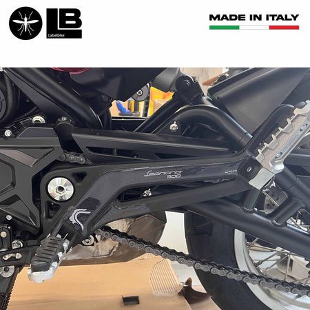 Adesivo 3D Protezione battitacco moto compatibile con Benelli Leoncino 500