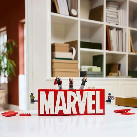 LEGO MARVEL - Logo e Minifigure 76313