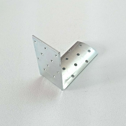 Piastra 100x100mm ad angolo per giunzione di pali tondi e quadri zincata bianca