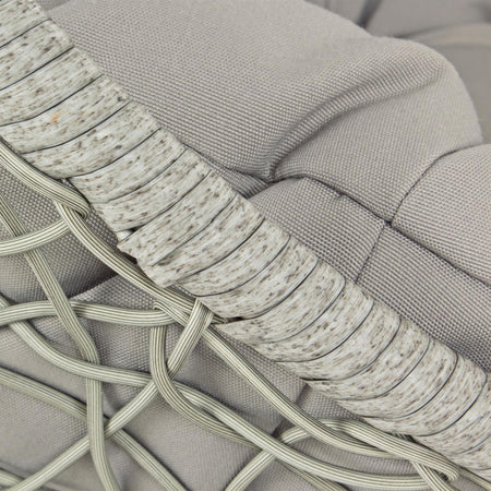 Poltrona a dondolo sospesa "Amirantes" per giardino e veranda in rattan con cuscino