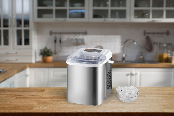 Macchina per ghiaccio "Ice maker" comoda, pratica ed efficace