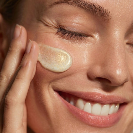 AMBRA D'OLIVA Siero Viso Anti-Età Rigenerante – 75 ml – Con Caviale, Collagene, Coenzima Q10 e Oro – Effetto Levigante e Illuminante