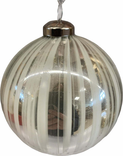 5 palline natalizie in vetro Argento Spennellate da Ø 10 cm, Pendaglio Tinta Unita Casa e cucina/Decorazioni per interni/Addobbi e decorazioni per ricorrenze/Decorazioni natalizie/Addobbi e decorazioni/Palle e palline MagiediNatale.it - Altamura, Commerciovirtuoso.it