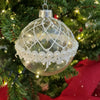 5 palline natalizie in vetro trasparente con merletto e perle da Ø 10 cm, Pendaglio decorato Casa e cucina/Decorazioni per interni/Addobbi e decorazioni per ricorrenze/Decorazioni natalizie/Addobbi e decorazioni/Palle e palline MagiediNatale.it - Altamura, Commerciovirtuoso.it