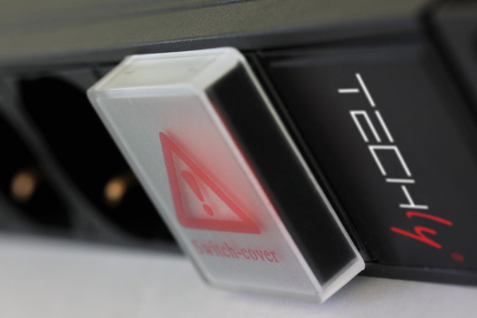 Multipresa 12 Posti VDE da Rack 19'' con Interruttore Spina Italiana 1U