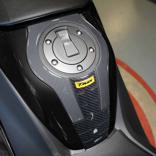 Adesivo resinato 3D Protezione Borchia Tunnel compatibile con Yamaha Tmax 2022