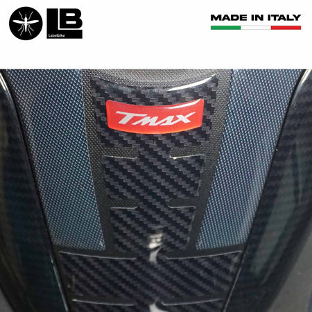 Adesivo resinato 3D Protezione Borchia Tunnel compatibile con Yamaha Tmax 2022