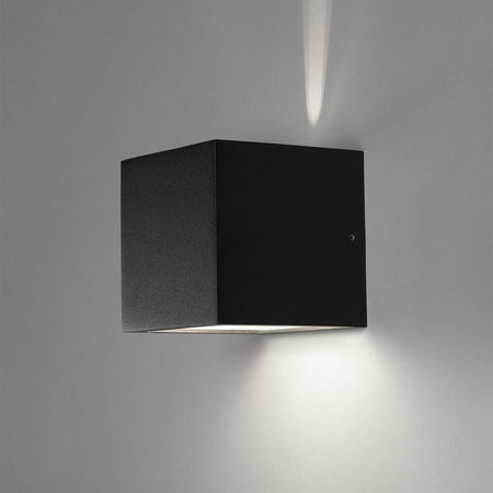 Applique Led Cubo Nero Lampada Da Parete 5w 750lmn Luce Regolabile Updown Ip65