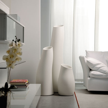 Vaso "Madame" struttura in polietilene per esterno