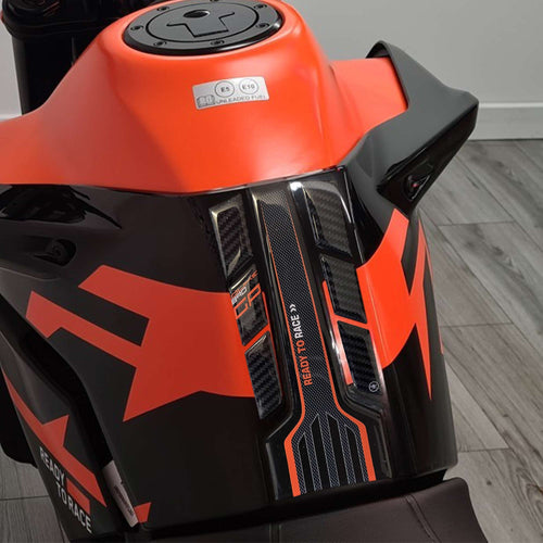 Paraserbatoio Moto Adesivo Gel 3D compatibile con Ktm Duke 890 GP 2022 - 2023