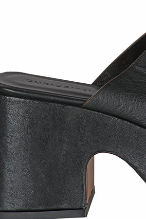 CURIOSITe Curiosite - Sandali - 451298 - Nero da donna