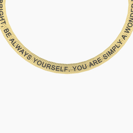 Kidult - Bracciale dorato elastico con frase SIMPLY A WONDER WOMAN