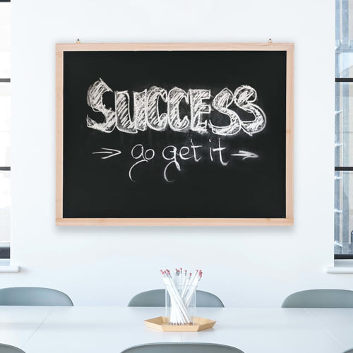 Lavagna a Parete Bordo In Legno di Cedro e Nera Per Gessetti Dimensione 60x80 cm