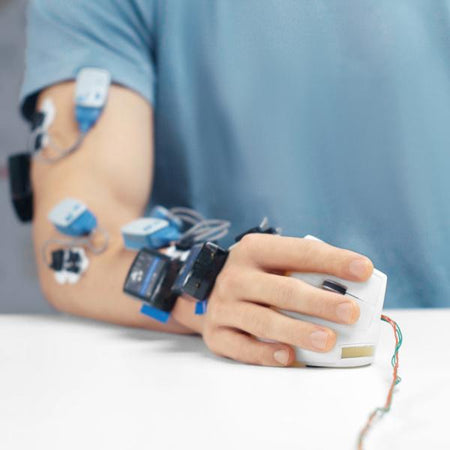 Logitech MX Vertical - Mouse verticale - ergonomico - ottico - 6 pulsanti - wireless, cablato - Bluetooth, 2,4 GHz - ricevitore wireless (USB)