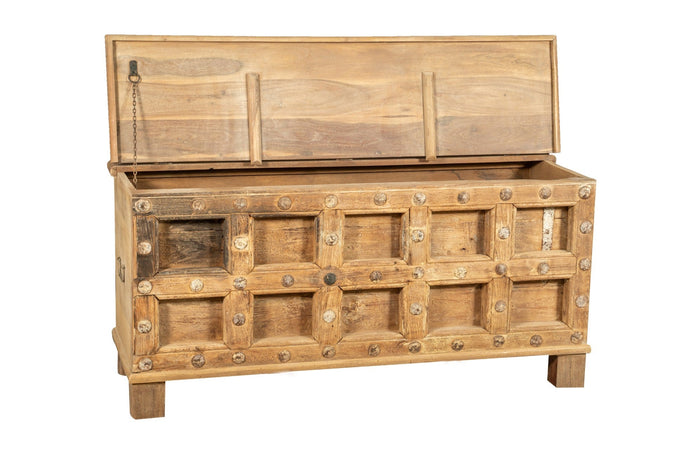 Biscottini Cassapanca antica originale in legno di teak intagliato con finitura decapata