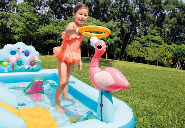 Centro Gioco Gonfiabile Jungle Adventure Intex, Piscina per Bambini con Scivolo, Palme, Fenicottero e Scimmia, Vinile Multicolore, Portata 80kg, 2+ Anni