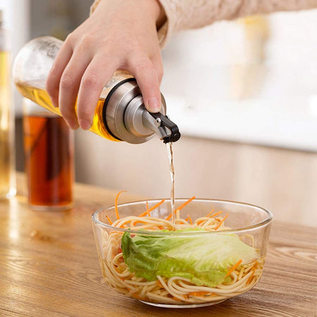 Oliera Graduata in Vetro trasparente con ugello antigoccia in Acciaio Inox 200 ml