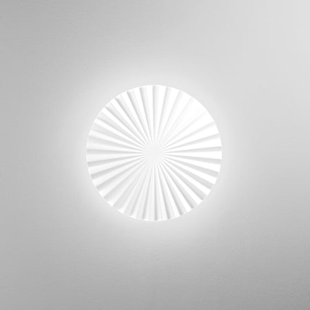 Applique , struttura in metallo e superficie plissettata Bianco 50X10 CM