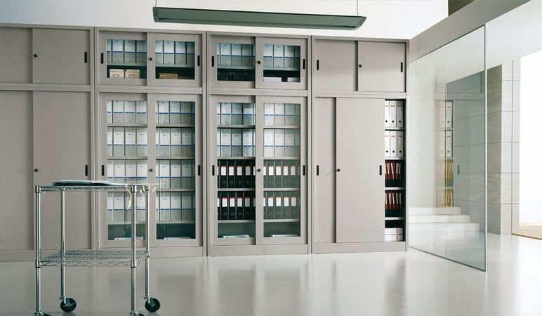Armadio ad ante scorrevoli per archivio documenti colore grigio cm. 150x45x200H