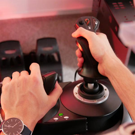 Thrustmaster T.Flight Hotas X. Tipo di dispositivo: Simulazione di Volo