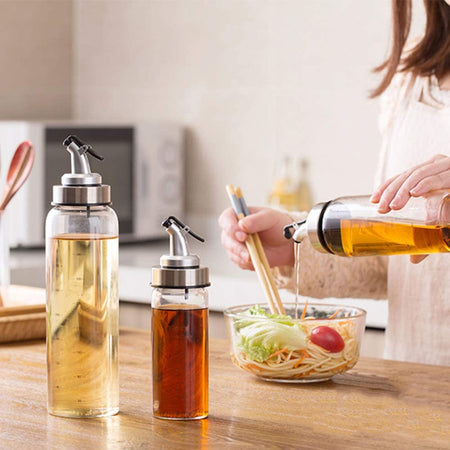 Oliera Graduata in Vetro trasparente con ugello antigoccia in Acciaio Inox 200 ml