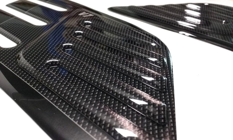 2 PROTEZIONI GINOCCHIA LATERALI SERBATOIO 3D compatibili per MOTO GUZZI V7 NEW