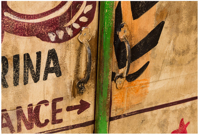 Biscottini Armadietto officina legno massiccio Biscottini dipinto a mano stile Vintage