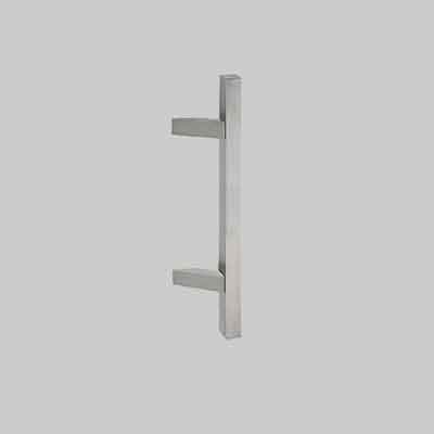 Maniglione Inox Inclinato 'Texas' 25X25X500 Mm, Inter. 300 Mm - Col. Inox Satinato - 2 Pezzi- Fimet Maniglie