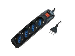 Multipresa 4 Posti Con Schuko E Con Interruttore Nera Colore Nero Syntesy