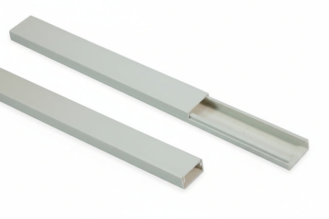 Canalina Bianca Con Coperchio Avvolgente Non Adesiva- - Mm.60X40X200H - 16 Mt