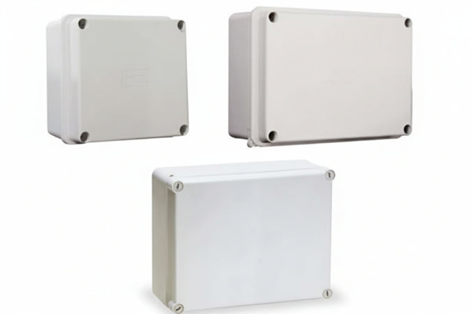 Scatola Stagna Con Coperchio E Pareti Lisce Mm.190X145X72 Viti Inox (009.Pl) Ip66 Marlanvil