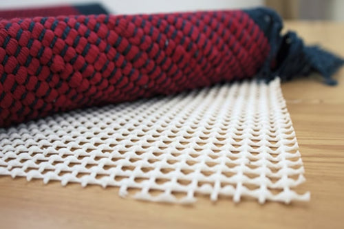 Rete Antiscivolo Pvc Per Tappeti- - Cm.80X150 - Peso 230Gr/Mq - 2 Rotolo Xtra