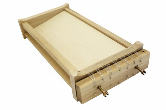 Tagliapasta Alla Chitarra Cm.42X22X9H. Calder