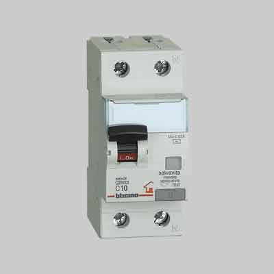 Interruttore Magnetotermico Differenziale Bticino 1P+N Corrente 25A - Bticino