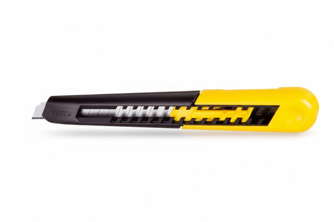 Cutter Piccolo Mm.9,5 Con Bloccaggio Rapido- - In Blister (0-10-150) - 6 Blister Stanley