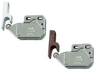 Cricchetto A Spinta Mini Latch Con Riscontro- - Mm.33X26X11 - Bianco - 50 Pezzi