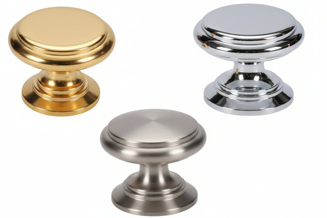 Pomoli Per Mobili In Ottone Piatti Sagomati- - Ø Mm.17 In Ottone Oro Lucido - 5 Pezzi