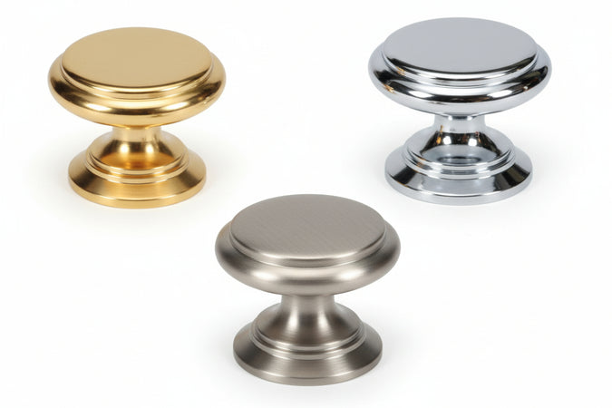 Pomoli Per Mobili In Ottone Piatti Sagomati- - Ø Mm.17 In Ottone Cromato Lucido - 5 Pezzi