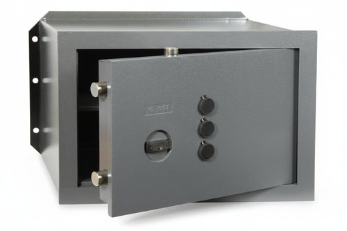 Cassaforte Con Combinazione A 3 Pomoli 82410 Mm.360X200X240H. Kg.18,4 (8241031) 2 Caten. Cisa
