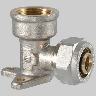 Raccordo A Compressione Curvo Femmina Con Flangia 20 X 3/4 T.D.M.