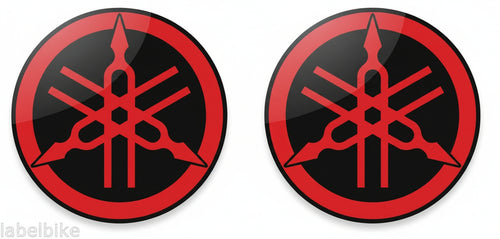 2 ADESIVI in RESINA 3D YAMAHA DIAPASON per MOTO e SCOOTER diam. 50 mm Nero-ROSSO