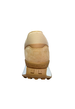 Givenchy Scarpa Uomo Sneakers bassa beige. Chiusura con lacci. Inserti in pelle scamosciata. Logo laterale. da uomo