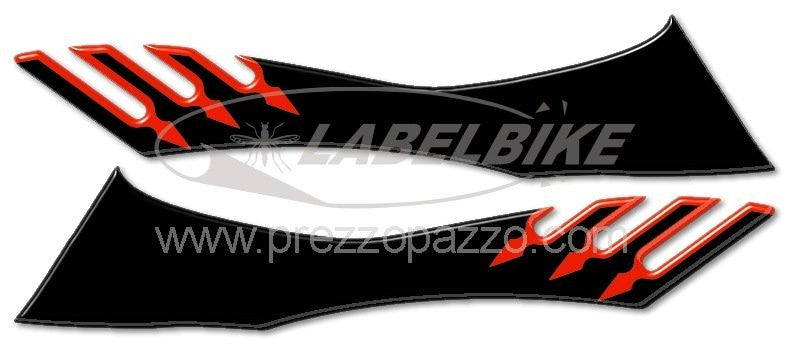 2 ADESIVI 3D GRANDI NERI-CARBONIO TUNING T MAX per SOTTO SELLA MOTO YAMAHA TMAX 08-11