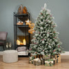Albero di natale Frosty Windham innevato in PE effetto real touch con bacche rosse