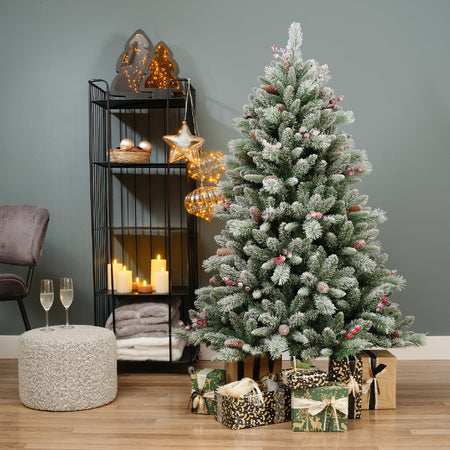 Albero di natale Frosty "Windham innevato" in PE effetto real touch con bacche rosse